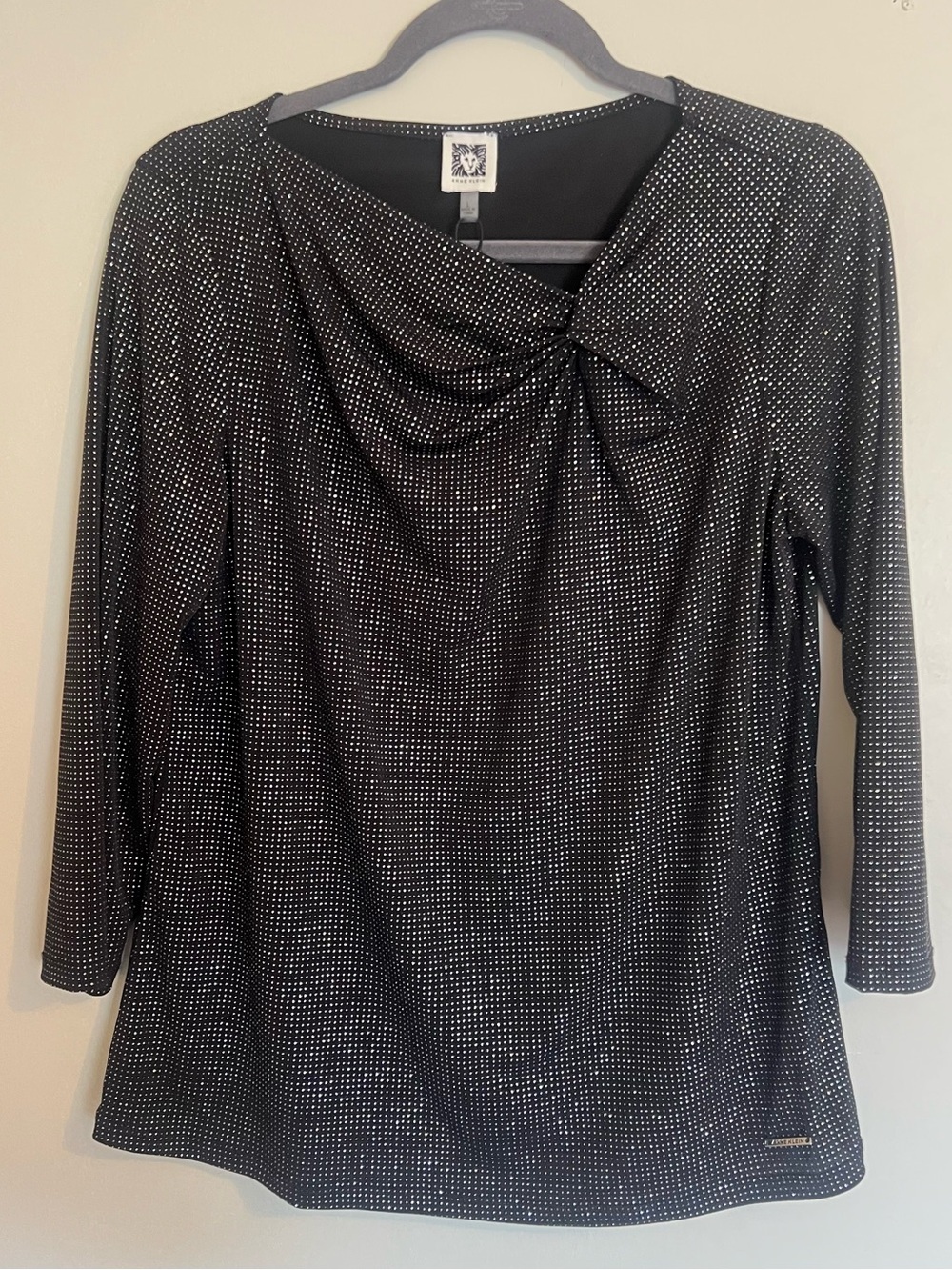 Anne Klein Black Long-Sleeve Twist-Neck Top with Silver Dot Detail